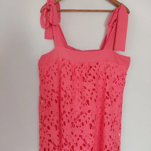 Renee C It's The Dream Coral Pink Lace Midi Dress Size Large - Picture 4 of 10